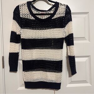 Arizona Jean Company Navy and Cream Striped Sweater